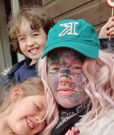 Mom with over 800 tattoos called a freak – reveals truth about all her tattoos